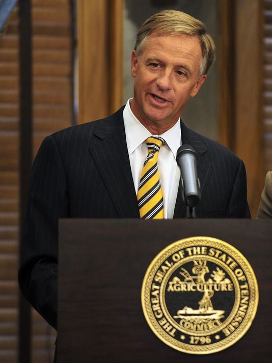 governor haslam speaking at podium